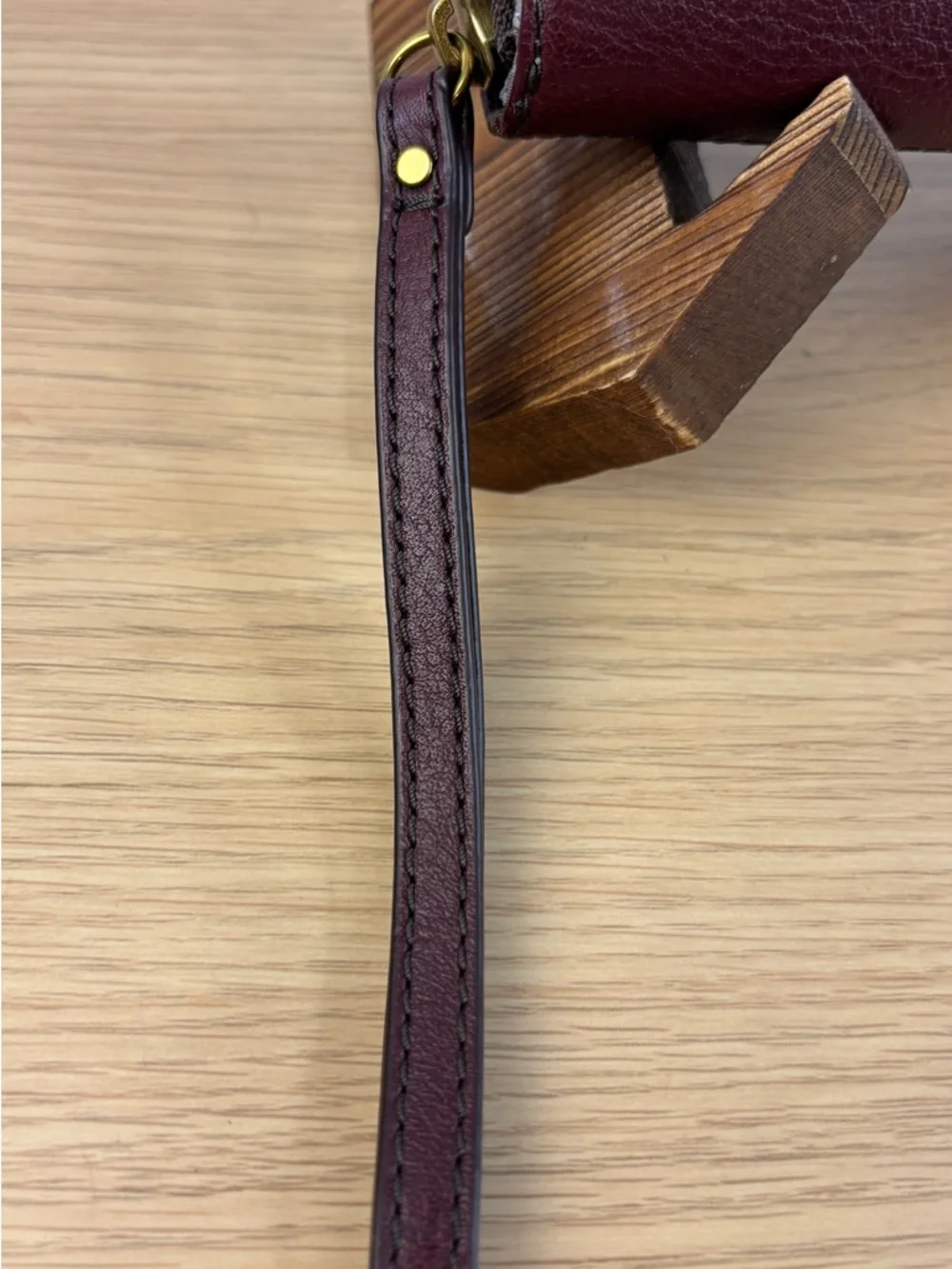 Fossil‎ Madison Tab Clutch Zip Around Wallet Wristlet in Burgundy Leather